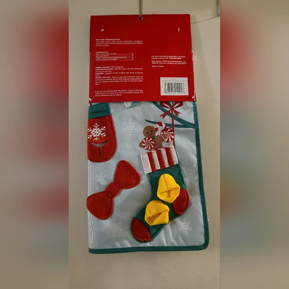 Dog Toy Merry & Bright Foraging Puzzle Play Mat